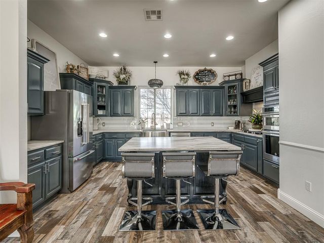 3701 Tiffany Circle, Newcastle, OK 73065