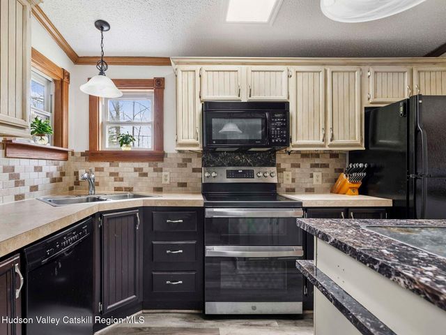 382 Cairo Junction Road, Catskill, NY 12414