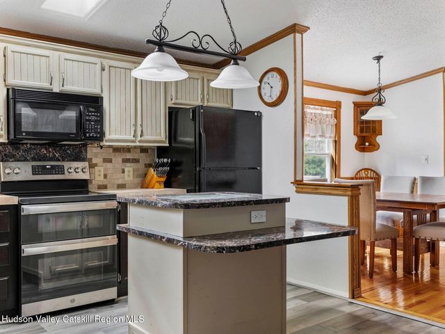 382 Cairo Junction Road, Catskill, NY 12414