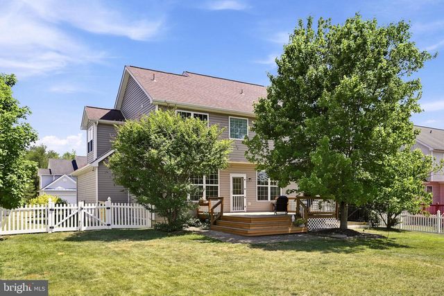 148 SEQUOIA DR, Inwood, WV 25428