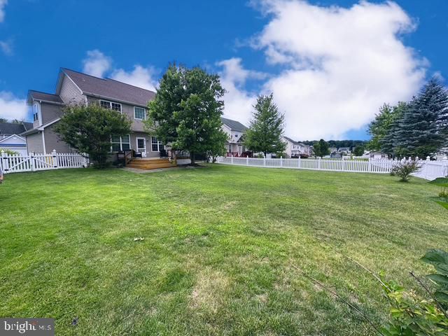 148 SEQUOIA DR, Inwood, WV 25428