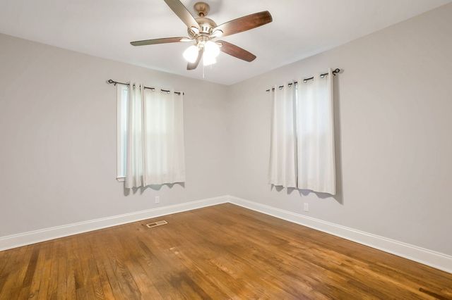 918 Velma Ln, Murfreesboro, TN 37129