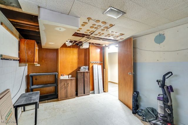 6506 Orchard Avenue, Parma, OH 44129