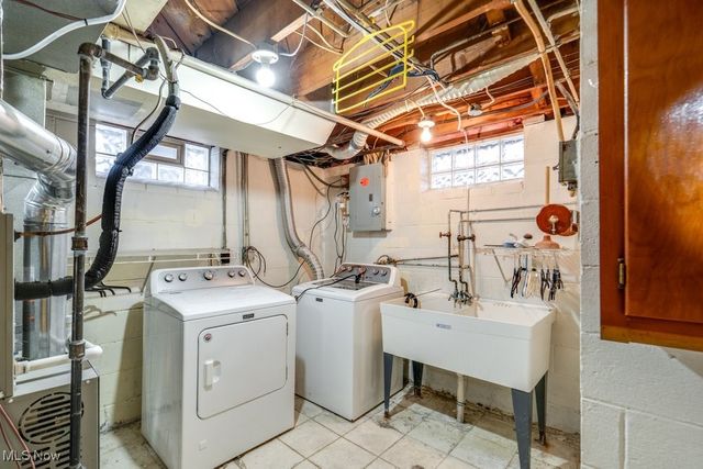 6506 Orchard Avenue, Parma, OH 44129