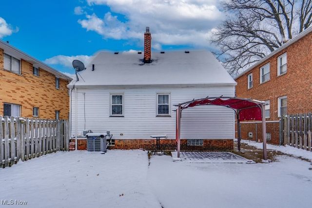 6506 Orchard Avenue, Parma, OH 44129