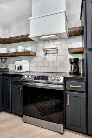 26963 Cottage Lane, Shell Knob, MO 65747