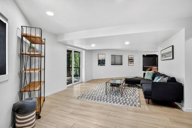 26963 Cottage Lane, Shell Knob, MO 65747