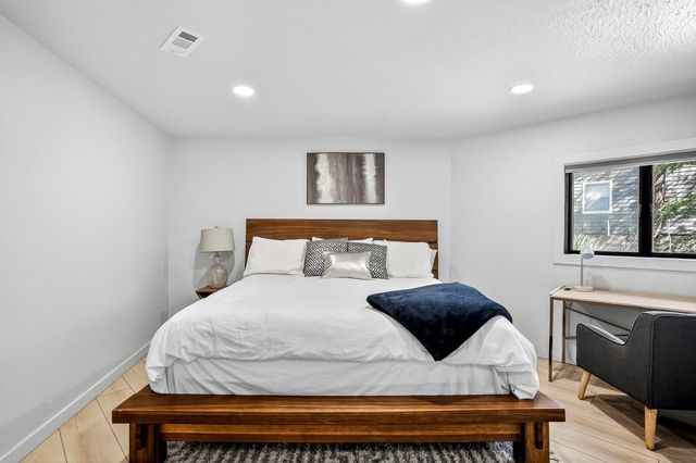 26963 Cottage Lane, Shell Knob, MO 65747