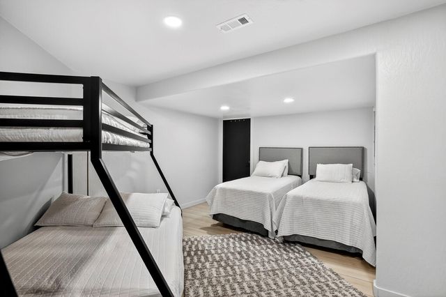 26963 Cottage Lane, Shell Knob, MO 65747