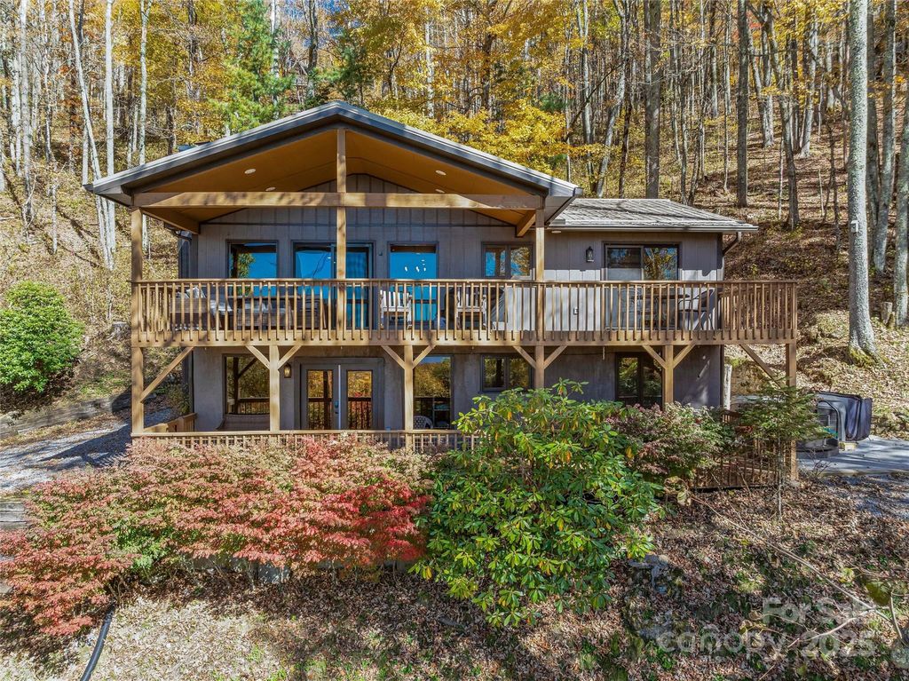 466 Hanging Rock Road, Mars Hill, NC 28754