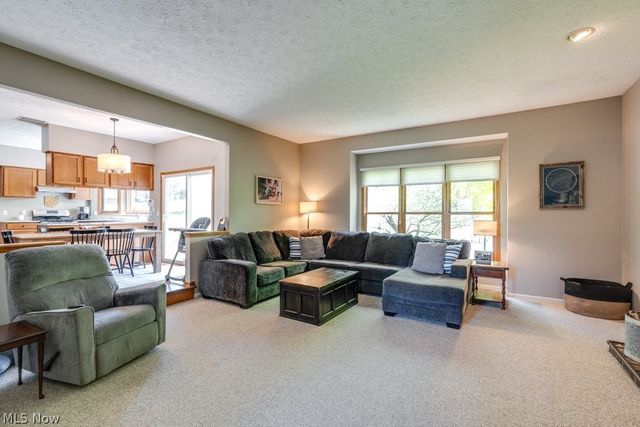 326 Saint Lawrence Circle, Northfield, OH 44067