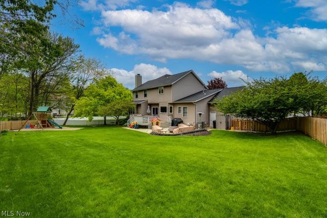 326 Saint Lawrence Circle, Northfield, OH 44067