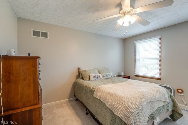 326 Saint Lawrence Circle, Northfield, OH 44067