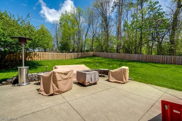 326 Saint Lawrence Circle, Northfield, OH 44067