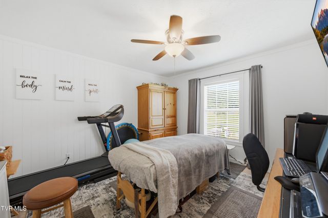 634 East Cross Roads Drive, Lebanon, VA 24266
