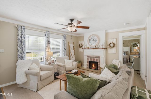 634 East Cross Roads Drive, Lebanon, VA 24266