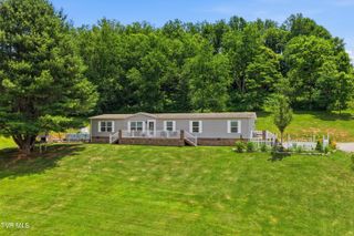 634 East Cross Roads Drive, Lebanon, VA 24266