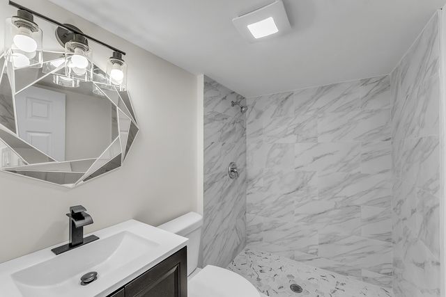 17908 Commercial Avenue, Lansing, IL 60438