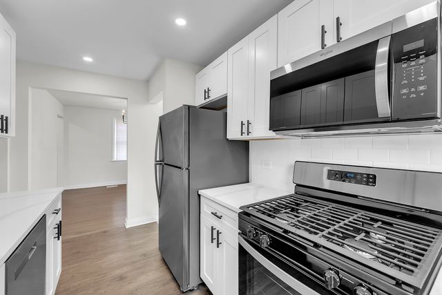 17908 Commercial Avenue, Lansing, IL 60438