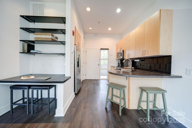 514 W 10th Street 304, Charlotte, NC 28202