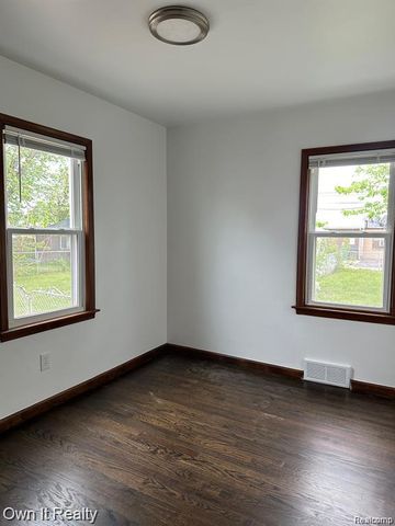 1829 Academy Street, Dearborn, MI 48124