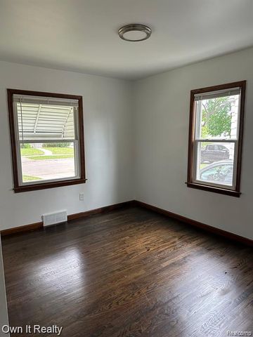 1829 Academy Street, Dearborn, MI 48124