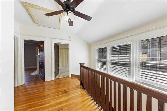 25 E 53rd Street, Kansas City, MO 64112