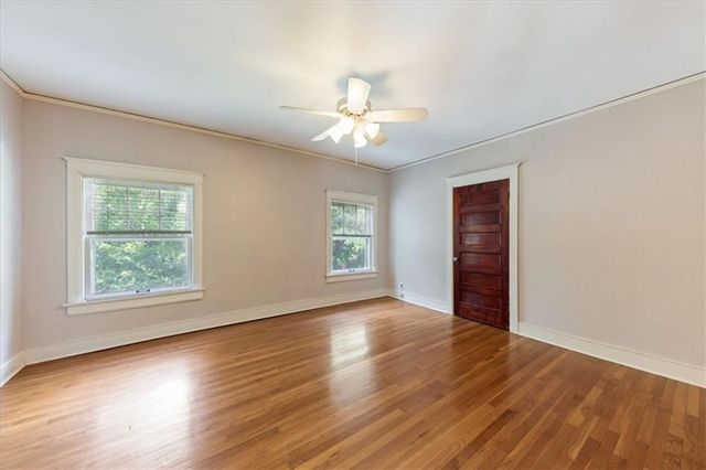 25 E 53rd Street, Kansas City, MO 64112