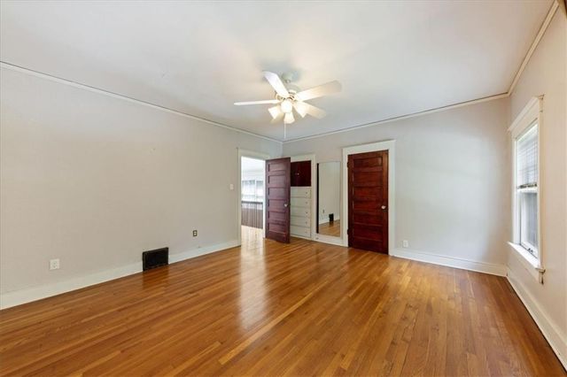 25 E 53rd Street, Kansas City, MO 64112