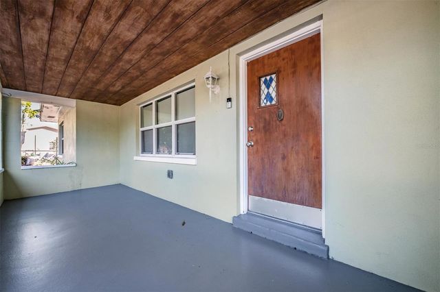 2025 PLAZA DOLORES, Clearwater, FL 33755