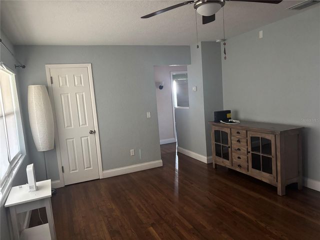 2025 PLAZA DOLORES, Clearwater, FL 33755