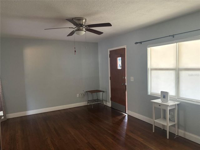 2025 PLAZA DOLORES, Clearwater, FL 33755