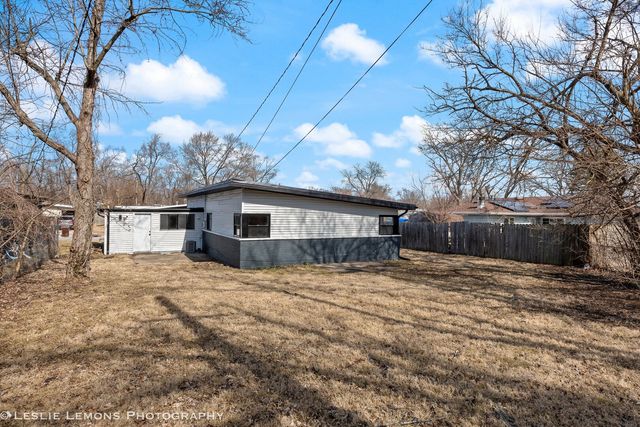 303 Shawnee Street, Park Forest, IL 60466