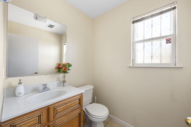 515 Alamo Ave, Richmond, CA 94801