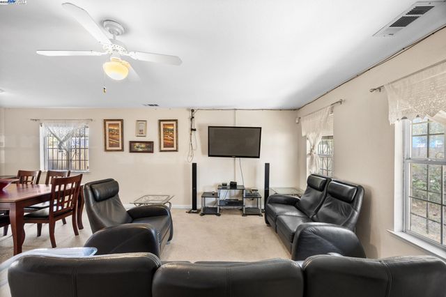 515 Alamo Ave, Richmond, CA 94801