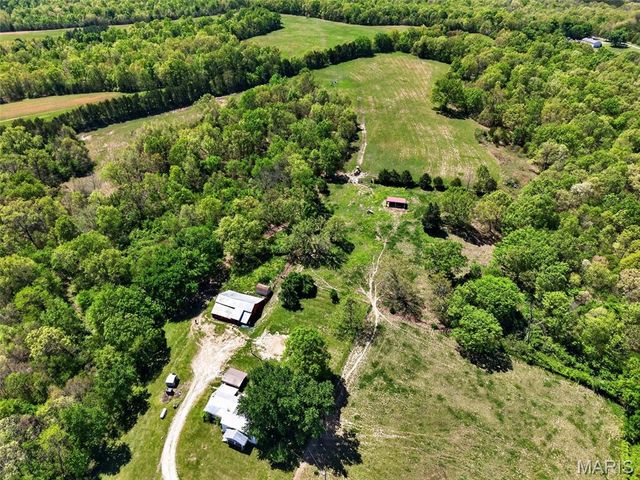 12971 Cowboy Drive, De Soto, MO 63020