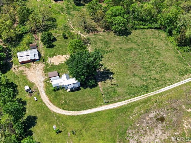 12971 Cowboy Drive, De Soto, MO 63020
