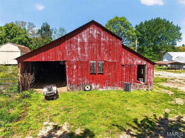12971 Cowboy Drive, De Soto, MO 63020