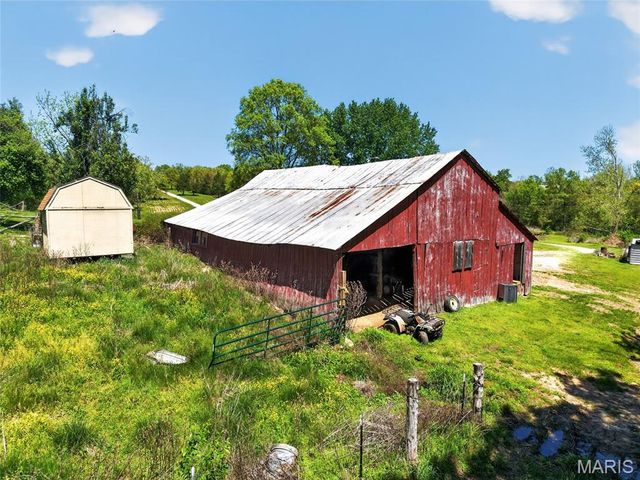 12971 Cowboy Drive, De Soto, MO 63020