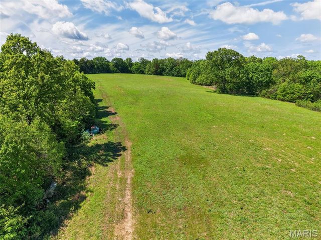12971 Cowboy Drive, De Soto, MO 63020