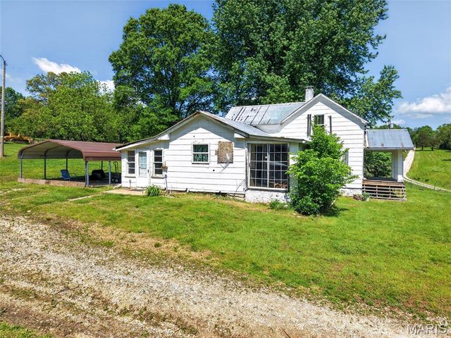 12971 Cowboy Drive, De Soto, MO 63020