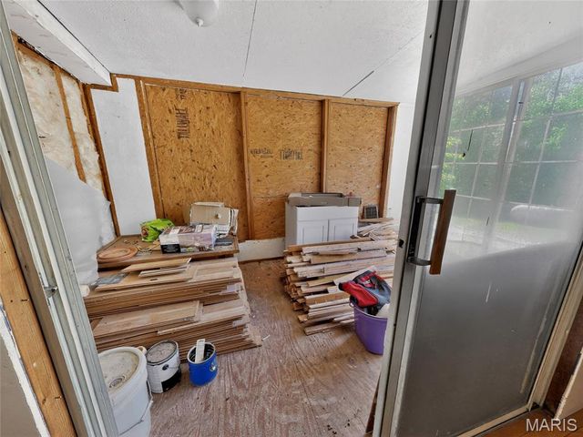 12971 Cowboy Drive, De Soto, MO 63020