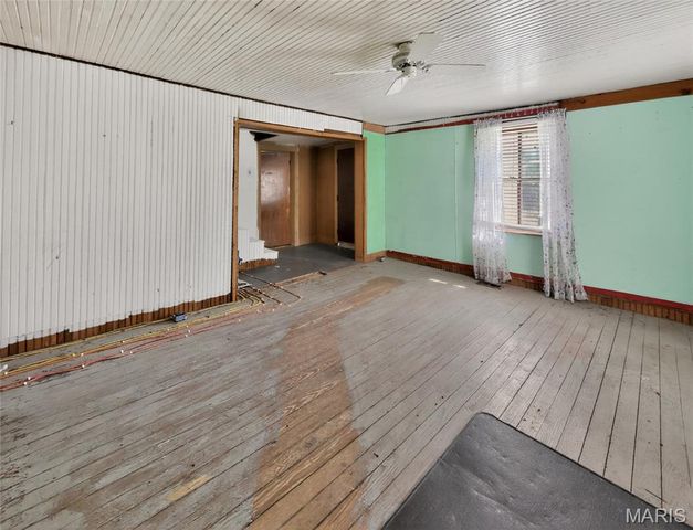 12971 Cowboy Drive, De Soto, MO 63020