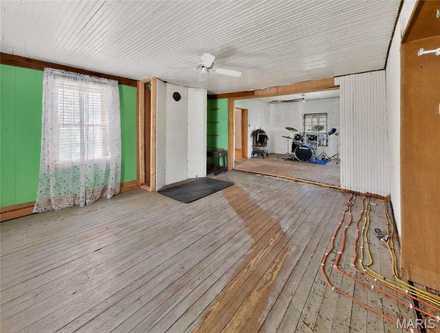 12971 Cowboy Drive, De Soto, MO 63020