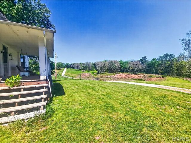 12971 Cowboy Drive, De Soto, MO 63020