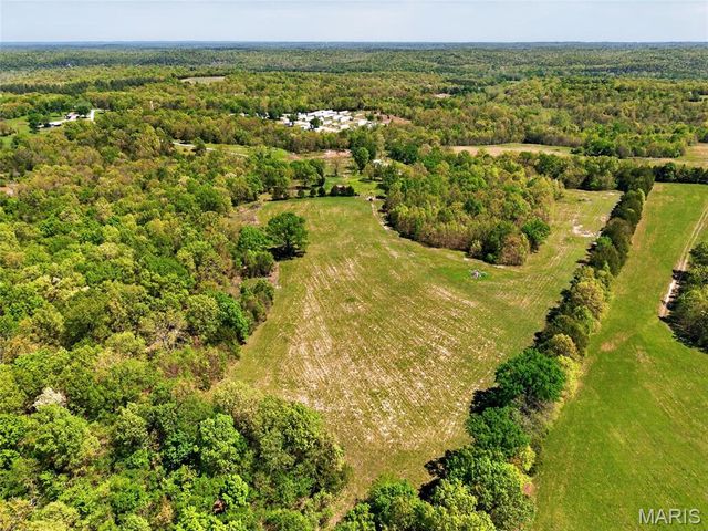 12971 Cowboy Drive, De Soto, MO 63020