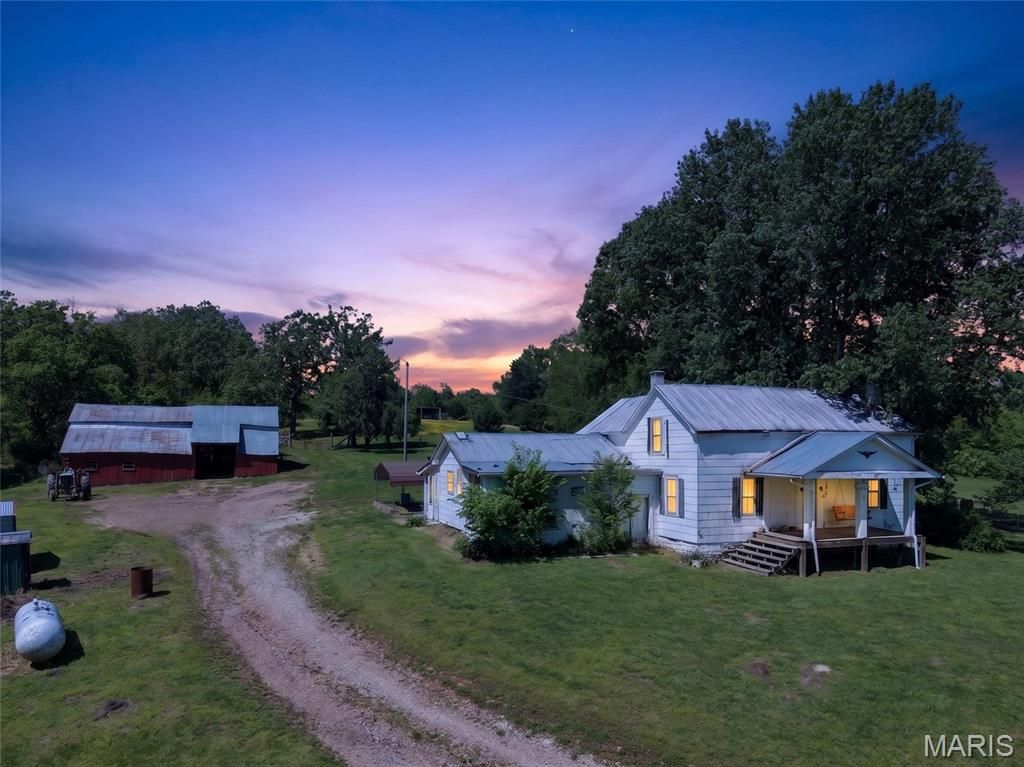 12971 Cowboy Drive, De Soto, MO 63020