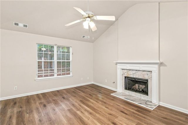 1426 Hyde Court, Hampton, GA 30228