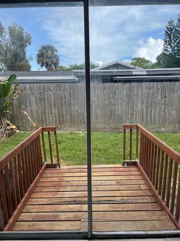 1990 SW 9th Street 1-2, Fort Lauderdale, FL 33312