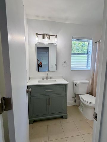 1990 SW 9th Street 1-2, Fort Lauderdale, FL 33312